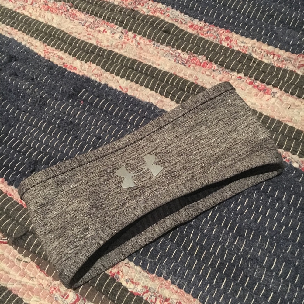 NWOT Under Armour Sparkle Gray Athletic Headband